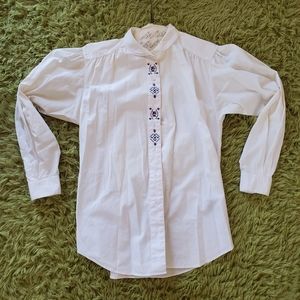Embroidered shirt
